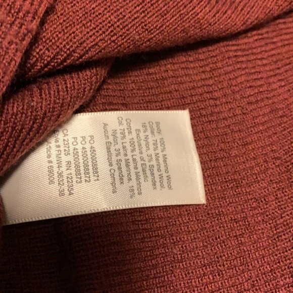 Aritzia Wilfred Maroon Wool Sweater - Women’s Size Small - Picture 7 of 7